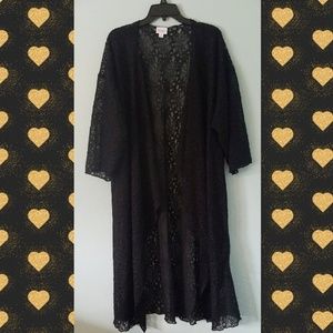 NWOT Noir Lace Shirley